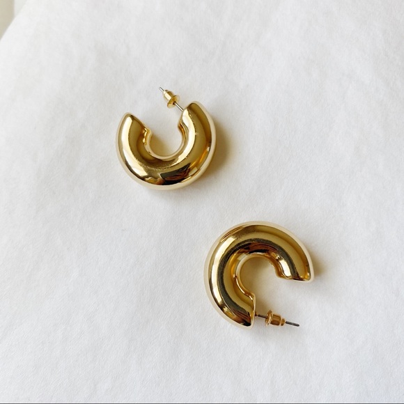 Vintage Inspired Gold Earrings Hoops - Picture 3 of 5